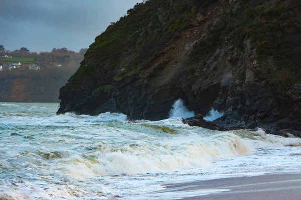 Ondes Tempête Atlantique Écrasant Lavant Sur Les Rochers Sable Sur — Photo