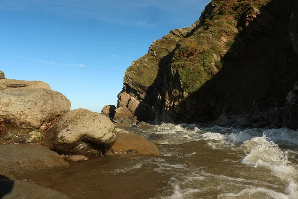 Heddon River Swollen Heavy Rainfall Floodwater Crashing Heddon Valley Way — Stock Photo, Image