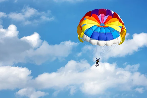 Paragliding Using Parachute Background Blue Cloudy Sky — Stock Photo, Image