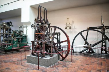 Münih, Almanya - 14 Eylül 2018: Alman Müzesi 'nde her türlü eski buhar makineleri sergisi. 