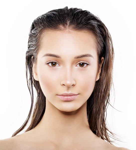 Mulher com cabelo molhado — Fotografia de Stock