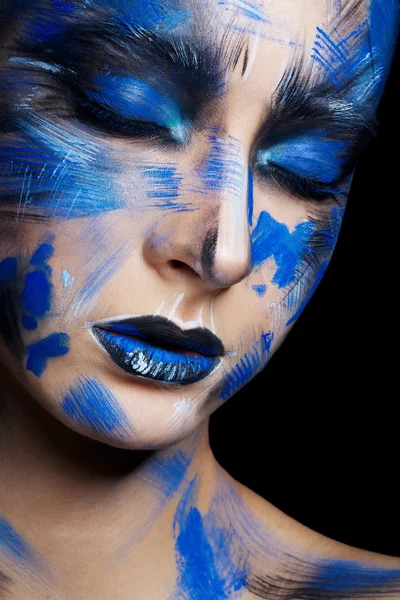fantezi mavi kadınla makyaj