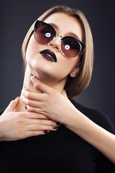 Woman  with black lips — Stock Photo, Image