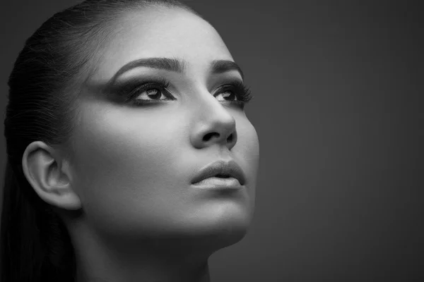 kadın güzel makyaj