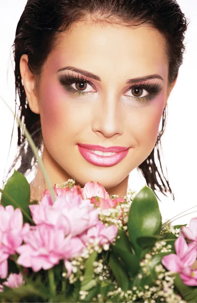 Mujer con un ramo de flores —  Fotos de Stock