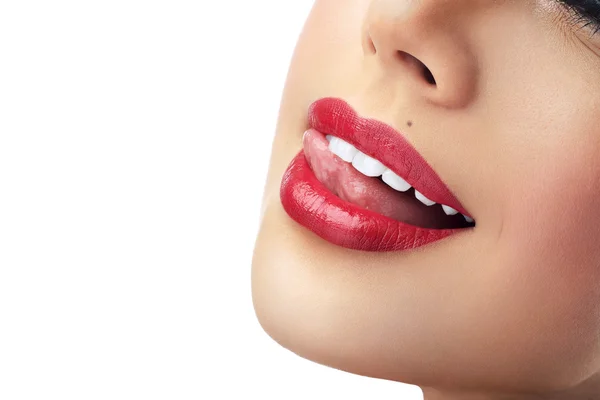 Rossetto rosso e denti bianchi — Foto Stock