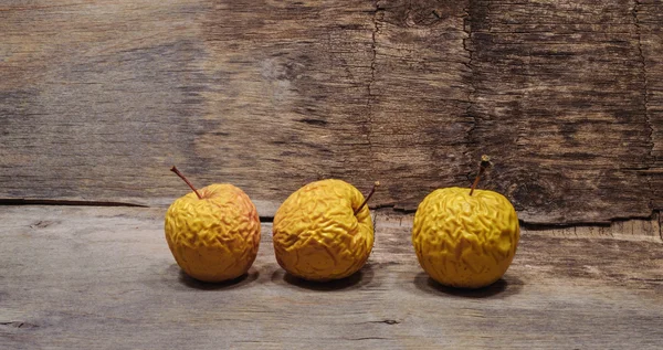 Pomarszczone jabłka żółty — Zdjęcie stockowe