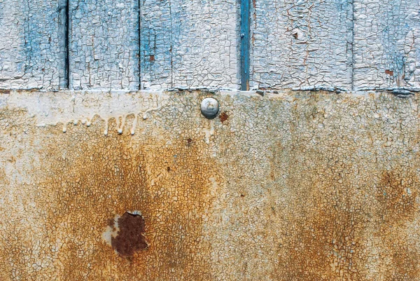 Tür der Planken verstärkte Blech rostigen Metall Textur Hintergrund — Stockfoto