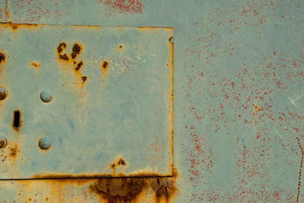 오래 된 페인트 질감의 흔적이 남아 있는 녹슨 철골 표면 — 스톡 사진