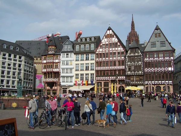 Słynny Plac Roemerberg Jest Sercem Frankfurtu Nad Menem Hesja Niemcy — Zdjęcie stockowe