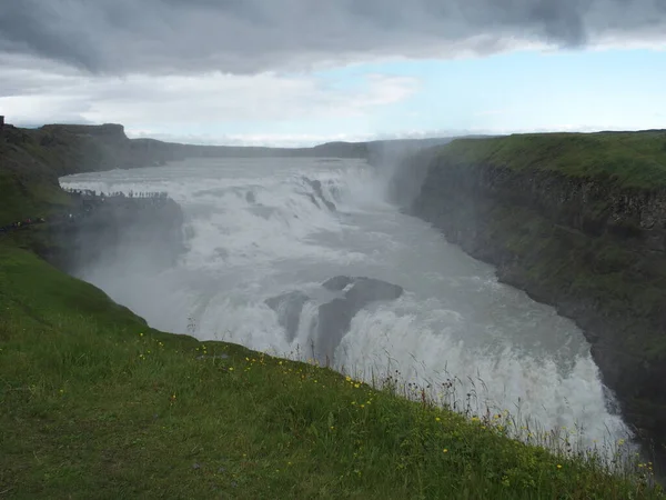 Gullfoss Złotym Kręgu Jest Jednym Najbardziej Znanych Wodospadów Islandii Zdjęciu — Zdjęcie stockowe