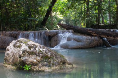 Şelale erawan kanjanaburi Tayland