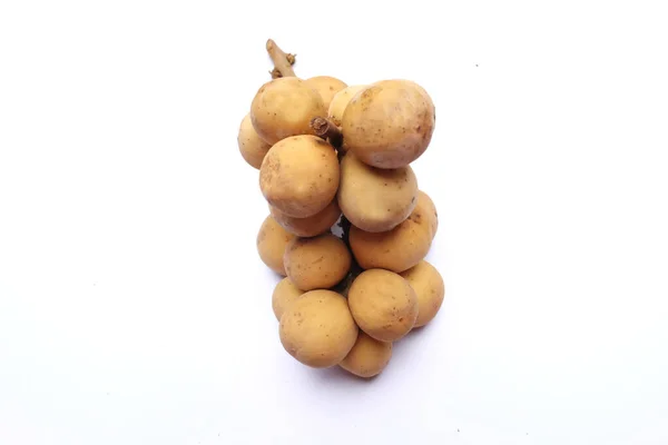 Świeże Owoce Long Gong Izolat Lansium Parasiticum Białym Tle — Zdjęcie stockowe