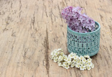 çiçek ile kompozisyon