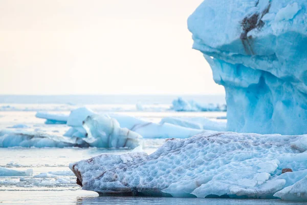 Streszczenie Lodowcowy Lód Pływający Oceanie Arktycznym — Zdjęcie stockowe