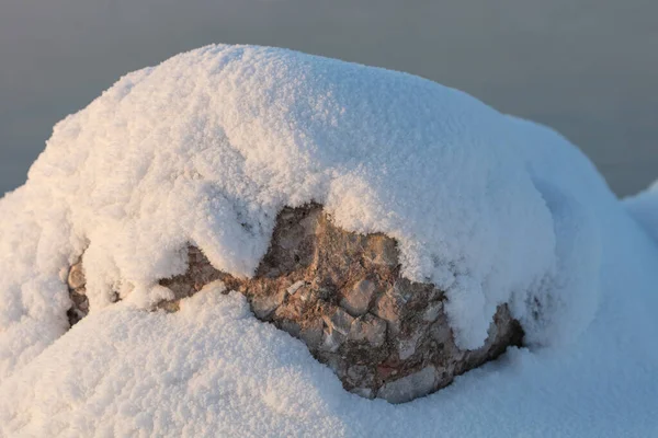 雪の美しい質感 美しい日差しが雪の質感と詳細を示しています — ストック写真