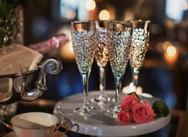 Olay ya da kutlama için zarif masa dekorasyonu