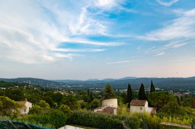 Mimari ve montajlı güzel manzara 