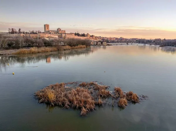 Gündoğumunda Zamora şehri, Kastilya Leon, İspanya