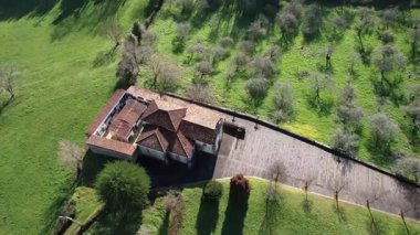 Asturya öncesi San Andres de Bedrinana Kilisesi, Villaviciosa, Asturias, İspanya