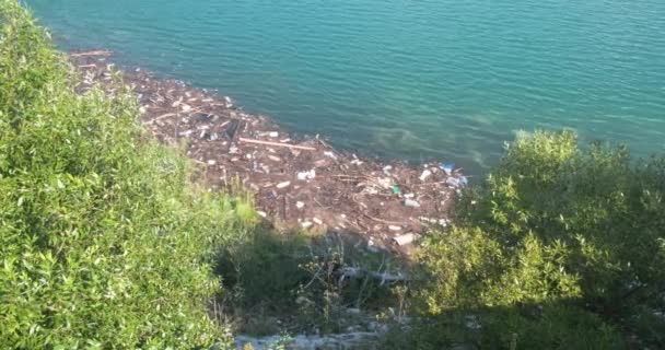 Basura Contaminación Plástica Con Diferentes Tipos Basura Botellas Plástico Agua — Vídeo de stock