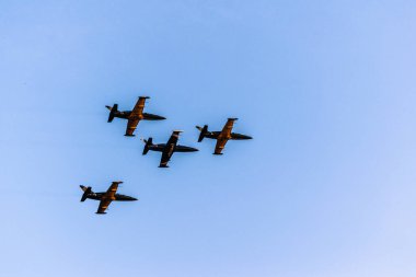 Uçak - Volgograd semalarında Volgograd şehri gününde 