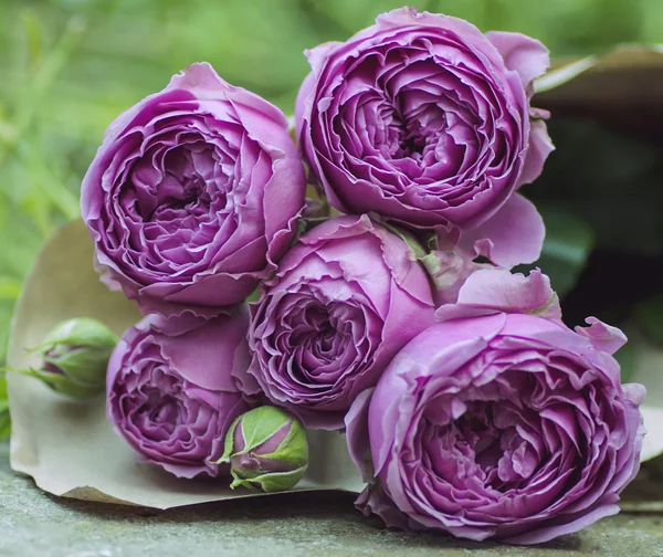 bouquet of pale purple roses