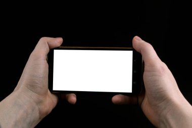 Telefon iki elinde de beyaz ekran var..