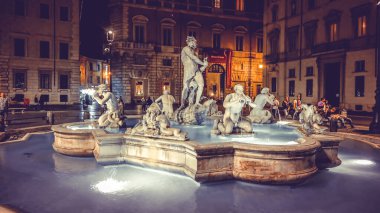 Fontana del Moro İtalya 'nın başkenti Roma' da bulunan Navona Meydanı 'nın güney ucunda yer alan bir çeşmedir.