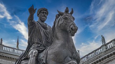 Marcus Aurelius 'un Capitoline Hill' deki heykeli, Roma, İtalya