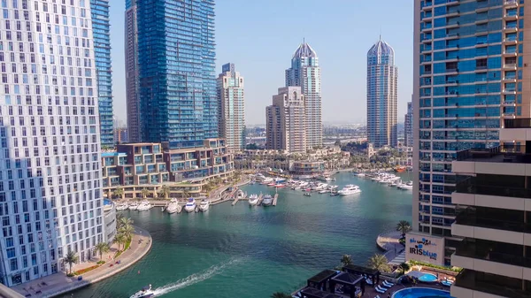 Rascacielos Barcos Modernos Agua Dubai Eau —  Fotos de Stock
