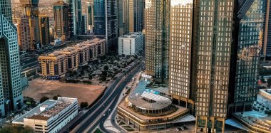 Dubai 'de modern gökdelenler, BAE