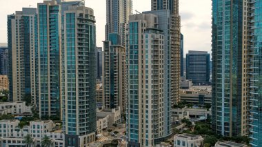 Dubai 'de modern gökdelenler, BAE