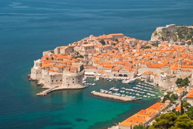 Mesafe görünümünden Dubrovnik, Hırvatistan