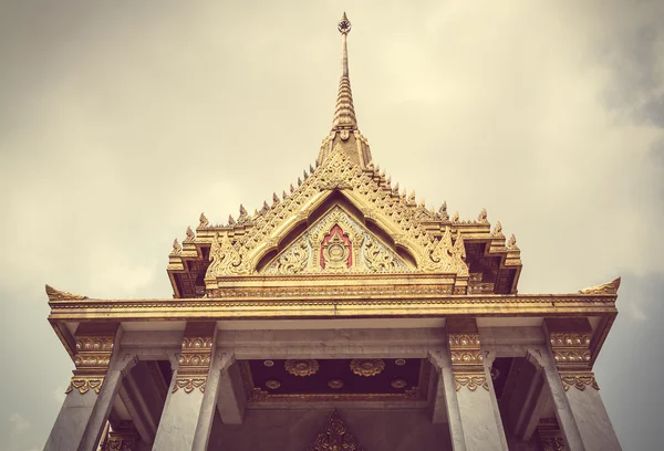 Wat Trimit, Bangkok, Tailândia. Famoso por seu gigantesco, três-me — Fotografia de Stock
