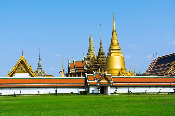 Le Grand Palais au soleil, Bangkok, Thaïlande Le Grand Palac — Photo