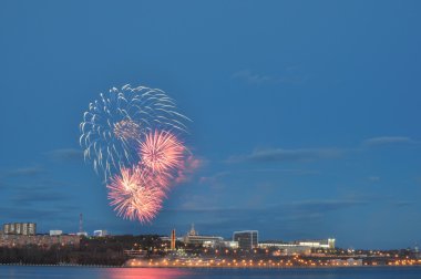 Izhevsk Rıhtımlar üzerinde havai fişek