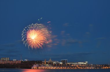 Izhevsk Rıhtımlar üzerinde havai fişek