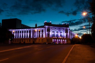 Gece şehir Tyumen