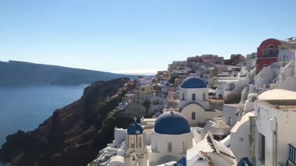 Blaue Kuppel Kirche Von Oia — Stockvideo