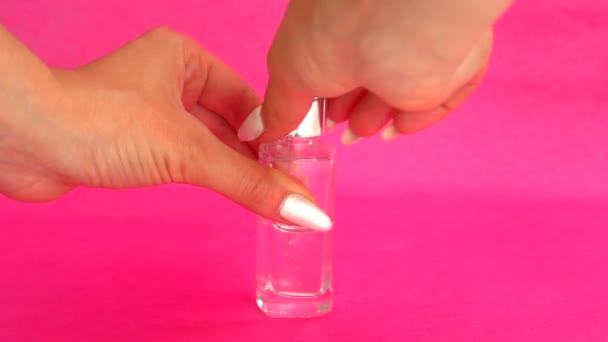 Girl White Manicure Opens Bottle Face Care Serum Shows Consistency — Stok video
