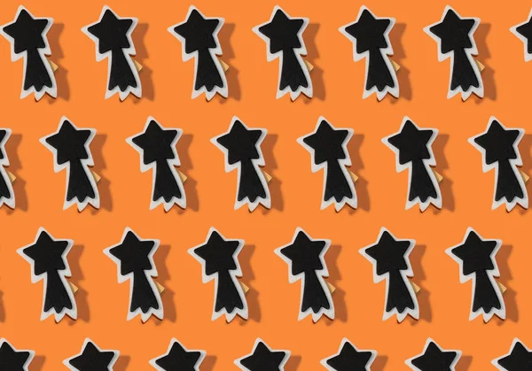 Kreatives Musterfoto Von Dekorativen Produkten Orangefarbener Hintergrund Und Sterne Dekor — Stockfoto