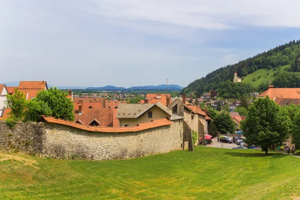 Část města a kostela. — Stock fotografie