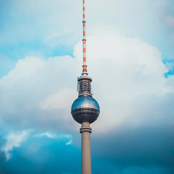 Detalhe Arquitetônico Torre Transmissão Marco Moderno Destino Turístico Popular Berlim — Fotografia de Stock