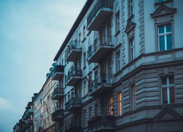 Casas Fila Berlín Azul Amarillo — Foto de Stock