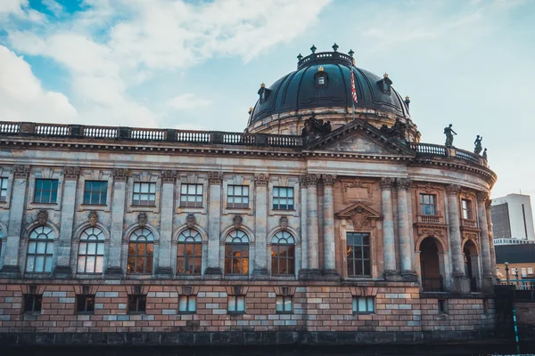 Architektonische Außenansicht Des Historischen Bode Art Museum Gebäudes Mit Dachkuppel — Stockfoto