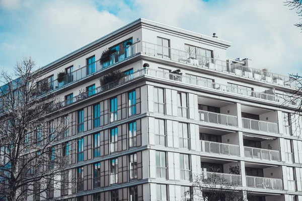 Street Level View Modern Concrete Residential Apartments Inset Balconies Large — Fotografia de Stock