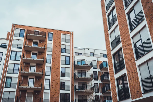 Edifícios altos de apartamentos de luxo em Berlim — Fotografia de Stock