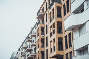 Daire eşsiz tasarımı ile düşük açılı görünüş