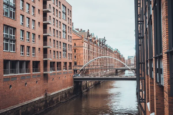 Endüstriyel kanal Speicherstadt, Hamburg, Almanya